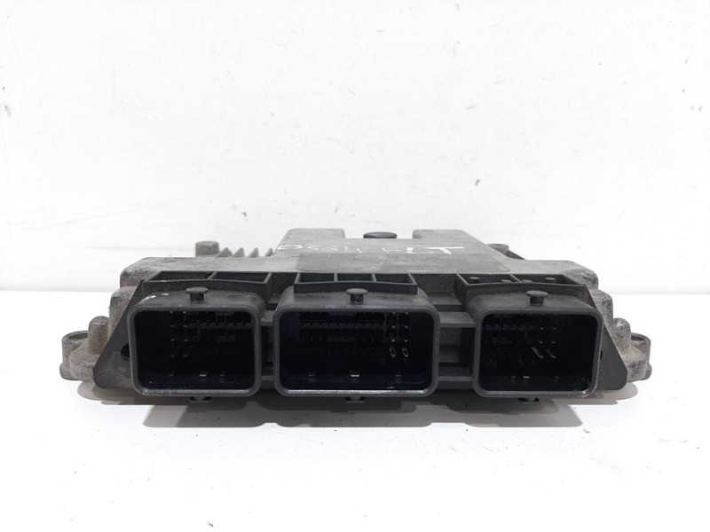 Recambio de centralita motor uce para citroën c3 hdi 92 collection referencia OEM IAM 0281011804 9662212280 