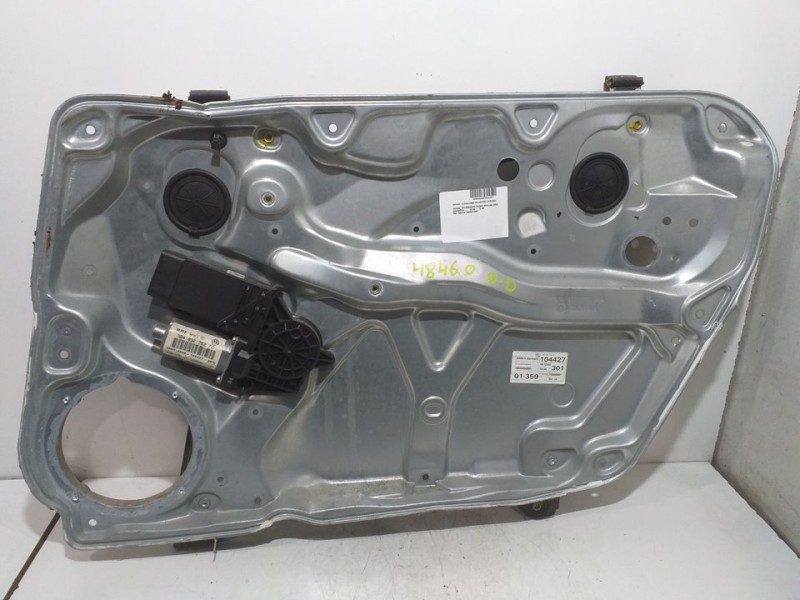 Recambio de elevalunas delantero derecho para volkswagen passat berlina (3b3) comfortline referencia OEM IAM 3B4837756D  