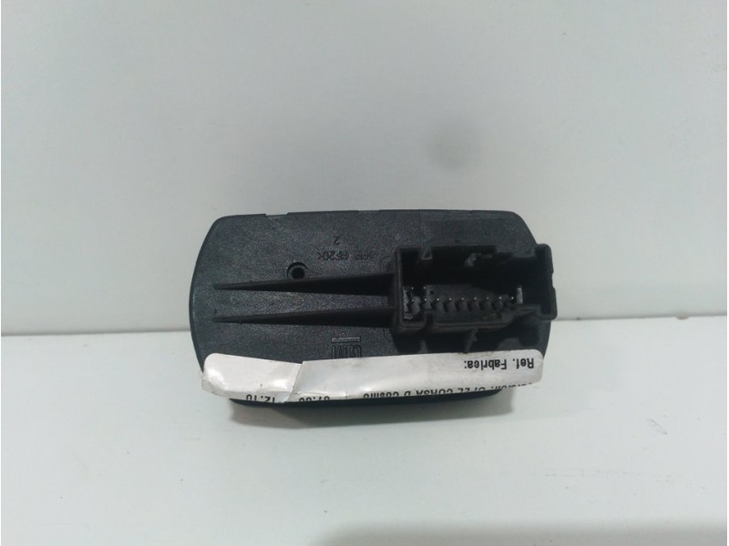 Recambio de mando elevalunas delantero izquierdo para opel corsa d cosmo referencia OEM IAM  13258521AA 