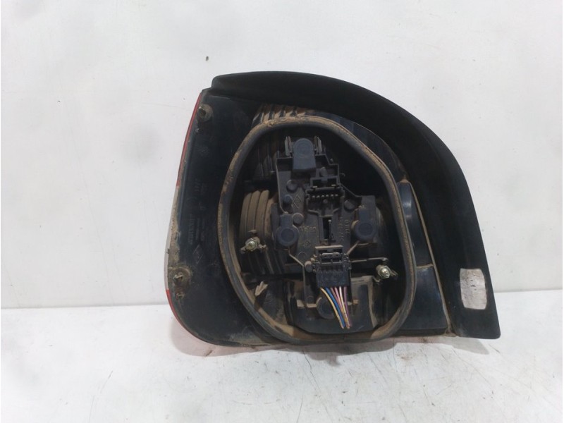 Recambio de piloto trasero derecho para renault scenic (ja..) 1.6 16v fairway referencia OEM IAM   