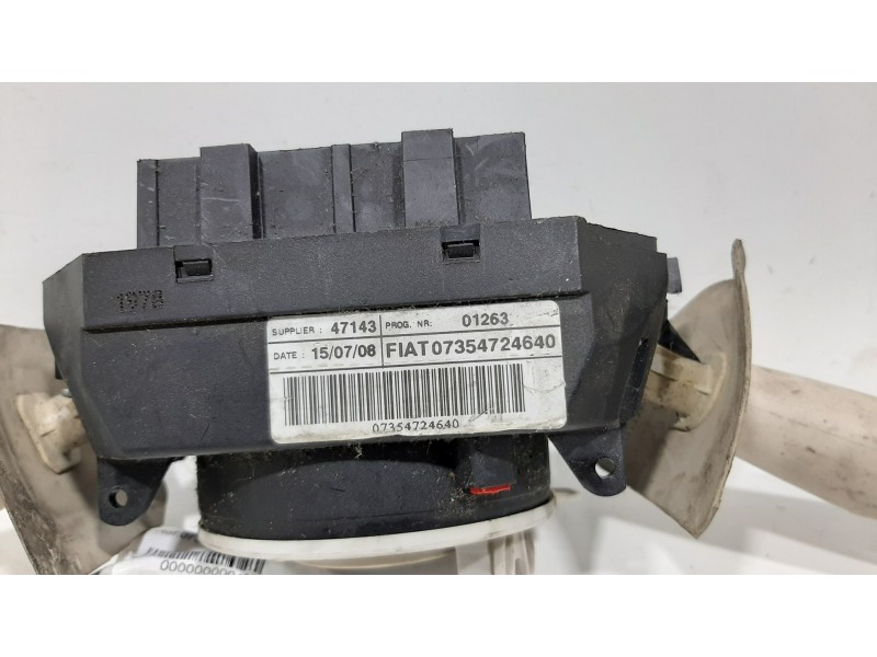 Recambio de mando multifuncion para fiat nuova 500 (150) by diesel referencia OEM IAM 07354724640  