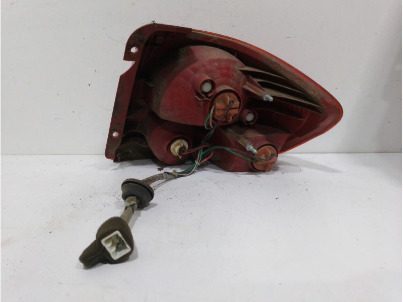 Recambio de piloto trasero izquierdo para hyundai getz (tb) 1.1 gl referencia OEM IAM 924101C010  