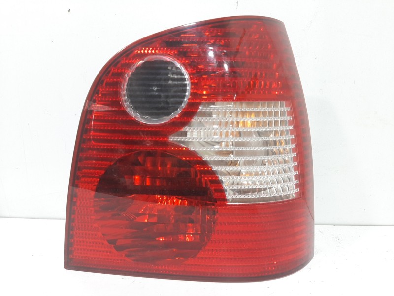 Recambio de piloto trasero derecho para volkswagen polo (9n1) highline referencia OEM IAM    Recambio de piloto trasero derecho para volkswagen polo (9n1) highline referencia OEM IAM