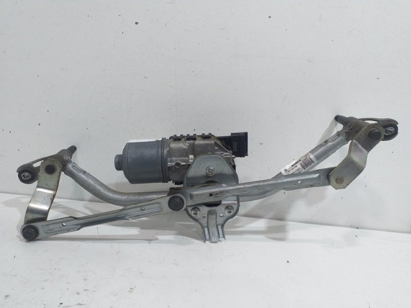 Recambio de motor limpia delantero para peugeot 207 sport referencia OEM IAM 0390241540  