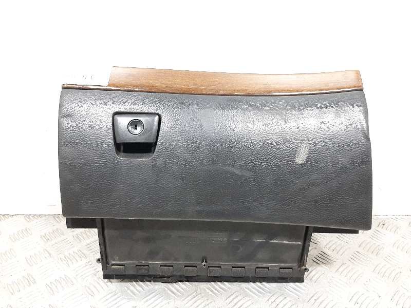 Recambio de guantera para volvo xc90 d5 kinetic referencia OEM IAM 3409421  