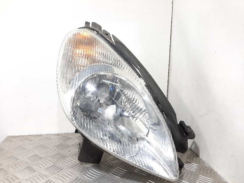 Recambio de faro derecho para citroën xsara picasso 2.0 hdi referencia OEM IAM   