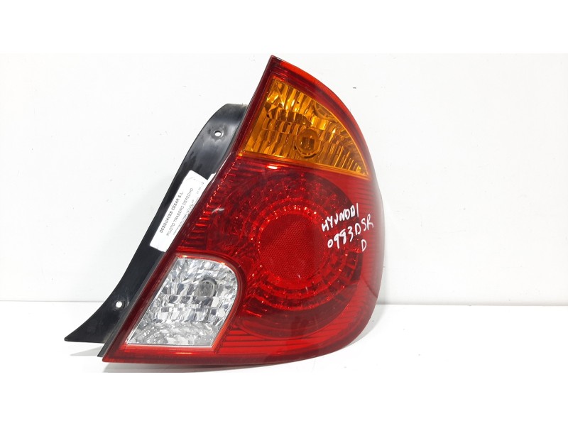 Recambio de piloto trasero derecho para hyundai accent (lc) gl 4p referencia OEM IAM 9240225710  