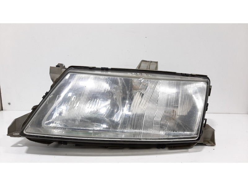 Recambio de faro izquierdo para saab 9-5 sedán 2.0 t e ecopower referencia OEM IAM 5284450  