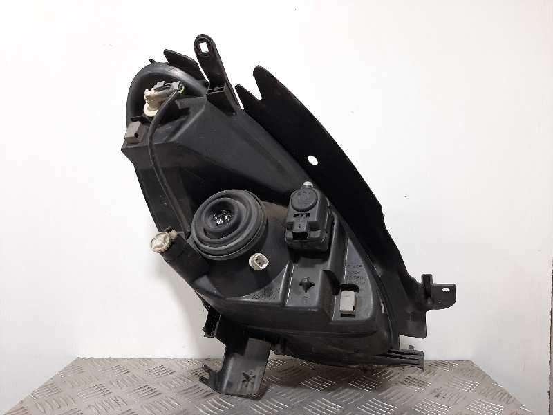 Recambio de faro izquierdo para citroën xsara picasso 2.0 hdi referencia OEM IAM   