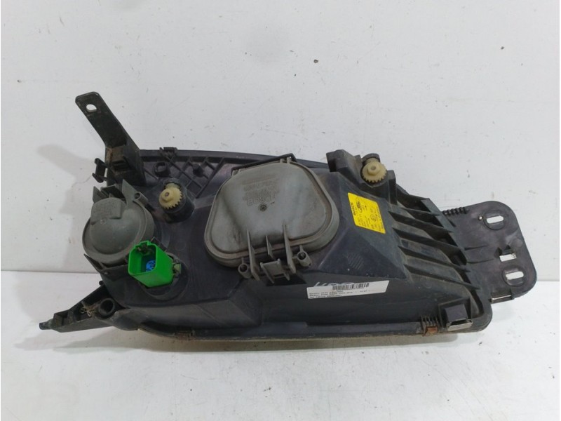 Recambio de faro izquierdo para ford fiesta (cbk) ghia referencia OEM IAM 0301173301  