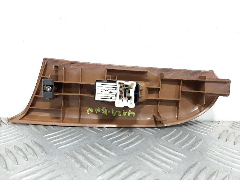 Recambio de mando elevalunas delantero derecho para nissan maxima qx (ca33) 2.0 elegance referencia OEM IAM    Recambio de mando elevalunas delantero derecho para nissan maxima qx (ca33) 2.0 elegance referencia OEM IAM