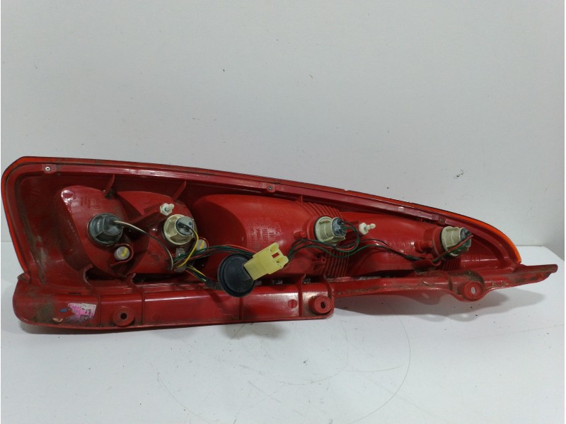 Recambio de piloto trasero derecho para chevrolet tacuma se referencia OEM IAM 96460014  