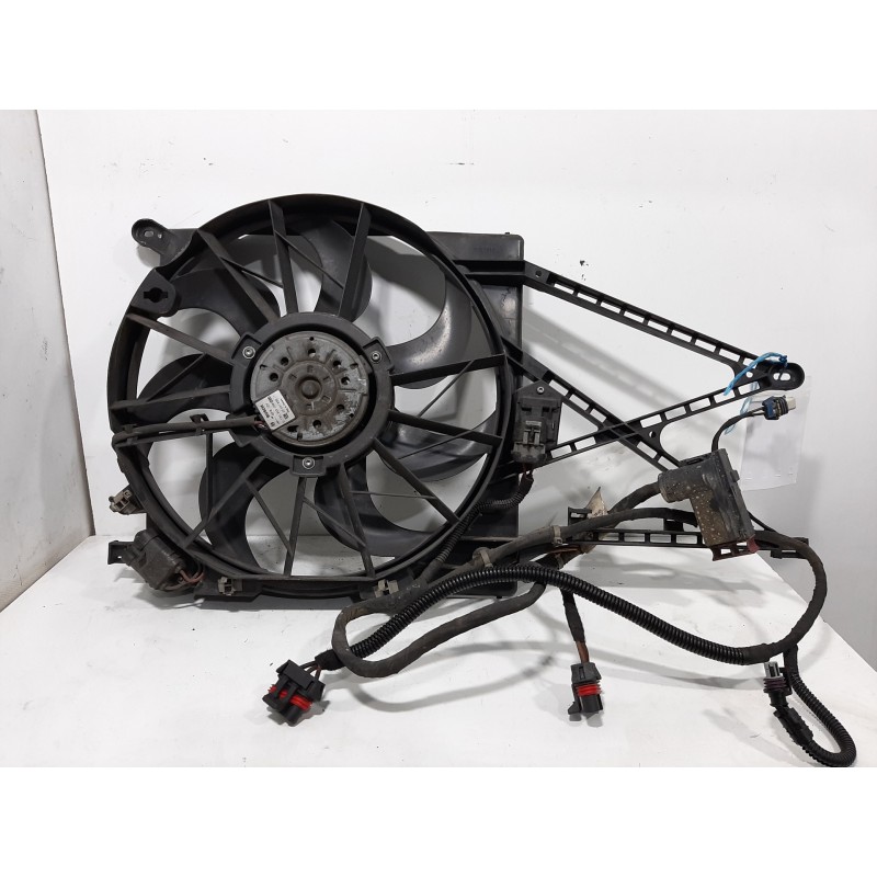 Recambio de electroventilador para opel astra g berlina sport referencia OEM IAM 24431828  