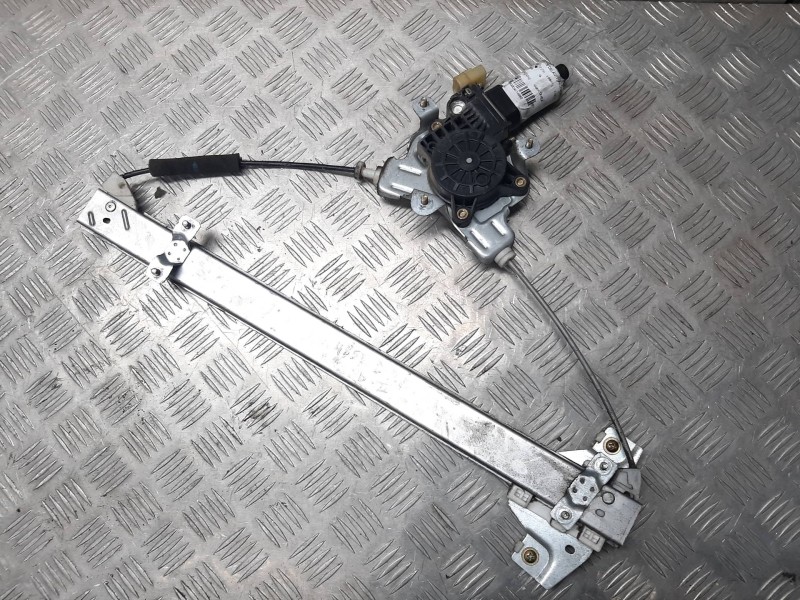 Recambio de elevalunas delantero izquierdo para hyundai getz (tb) 1.3 básico referencia OEM IAM 824031C010  