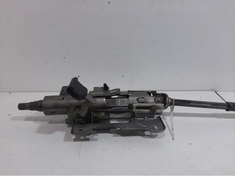 Recambio de columna direccion para peugeot 207 xs pack referencia OEM IAM 1811590100  