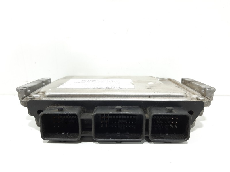 Recambio de centralita motor uce para renault scenic ii authentique referencia OEM IAM 8200391966 0281011776 