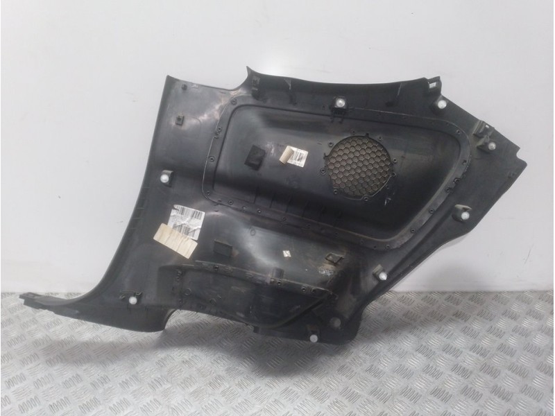 Recambio de guarnecido puerta delantera izquierda para peugeot 207 xs pack referencia OEM IAM   