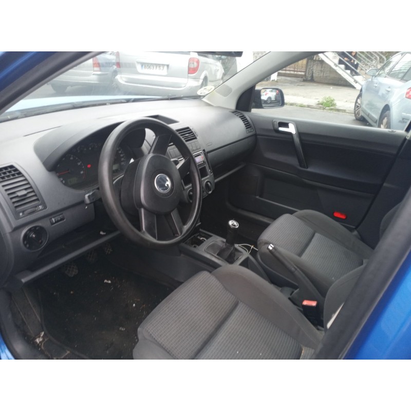 VOLKSWAGEN POLO IV SEDÁN (9A4, 9A2, 9N2, 9A6) - imagen 6