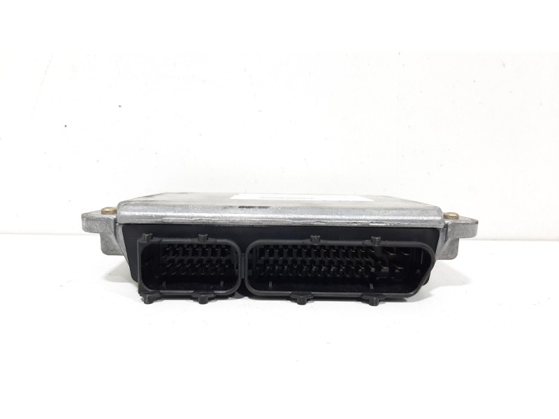 Recambio de centralita motor uce para volkswagen passat berlina (3b2) comfortline referencia OEM IAM 038906018P 0281001720 