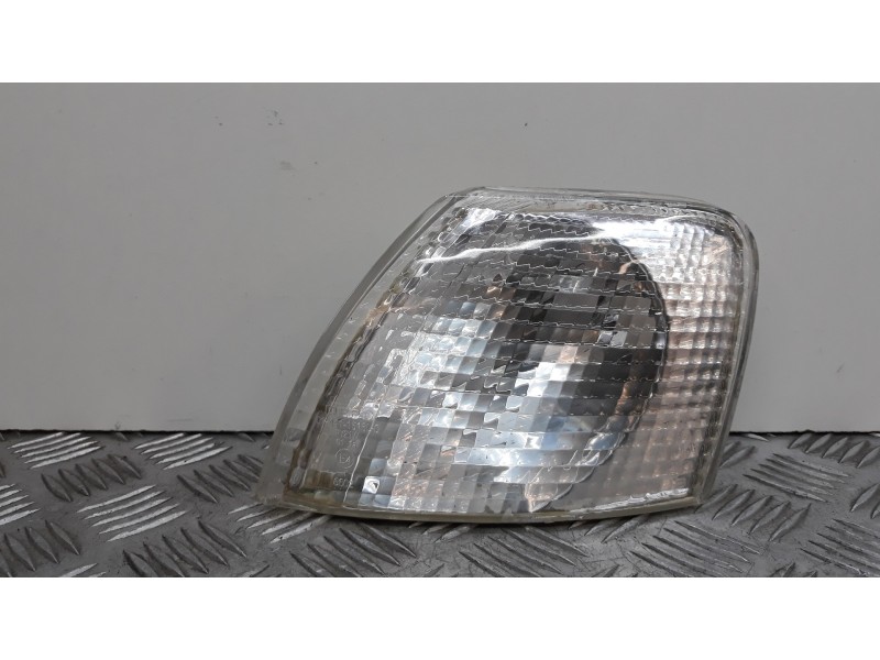 Recambio de piloto delantero izquierdo para volkswagen passat berlina (3b2) comfortline referencia OEM IAM 3B0949117C  