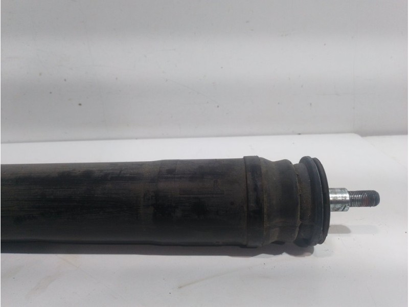 Recambio de amortiguador trasero derecho para toyota prius (nhw30) advance referencia OEM IAM   