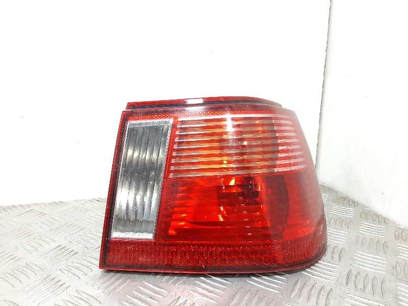 Recambio de piloto trasero derecho para seat ibiza (6k1) sport referencia OEM IAM 6K6945112G  