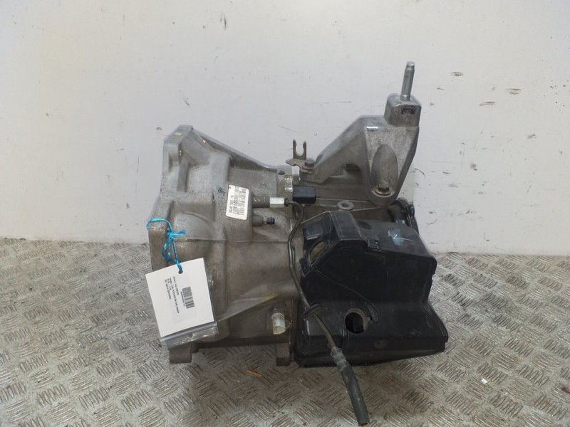 Recambio de caja cambios para ford focus berlina (cak) ambiente referencia OEM IAM XS4R7002FB 98WT7F097AB  Recambio de caja cambios para ford focus berlina (cak) ambiente referencia OEM IAM XS4R7002FB 98WT7F097AB