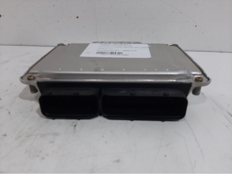 Recambio de centralita motor uce para volkswagen passat berlina (3b3) comfortline referencia OEM IAM 038906019GL BOSCH 