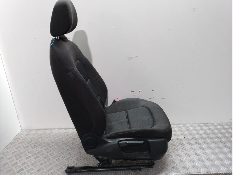 Recambio de asiento delantero derecho para audi a4 ber. (b8) básico referencia OEM IAM   