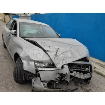 AUDI A6 BERLINA (4F2)