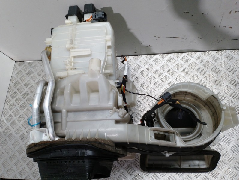 Recambio de calefaccion entera normal para fiat punto (evo) (199) dynamic referencia OEM IAM 5D3120200 167721201 