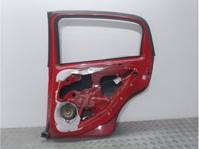 Recambio de puerta trasera derecha para fiat punto (evo) (199) dynamic referencia OEM IAM 51888069 ROJO 