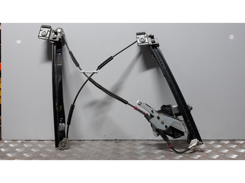 Recambio de elevalunas delantero derecho para ford mondeo berlina (ge) ambiente referencia OEM IAM 0130821771  