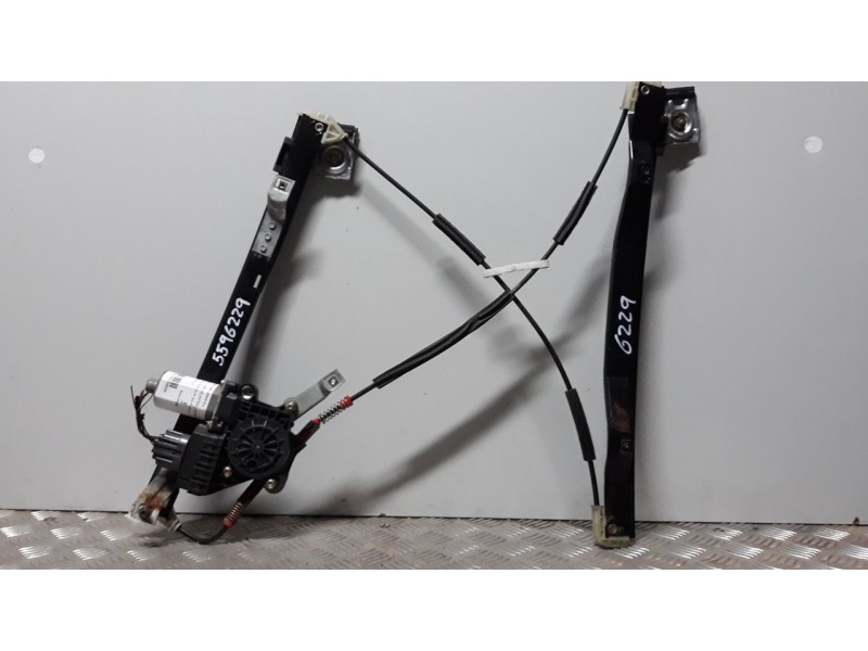 Recambio de elevalunas delantero derecho para ford mondeo berlina (ge) ambiente referencia OEM IAM 0130821771  