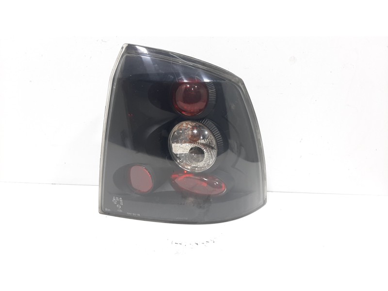 Recambio de piloto trasero derecho para opel astra g berlina comfort referencia OEM IAM 09117404  