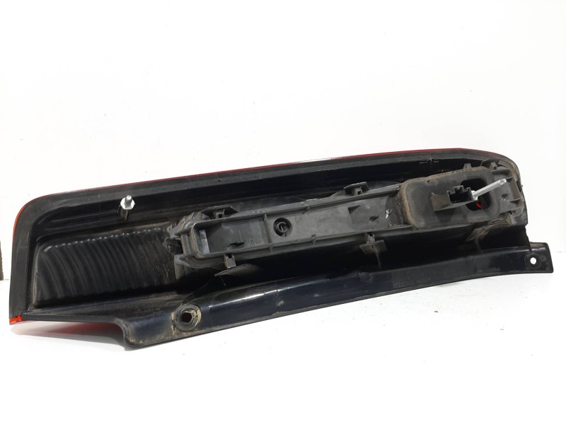 Recambio de piloto trasero izquierdo para ford fiesta (cbk) ambiente referencia OEM IAM 1324570  