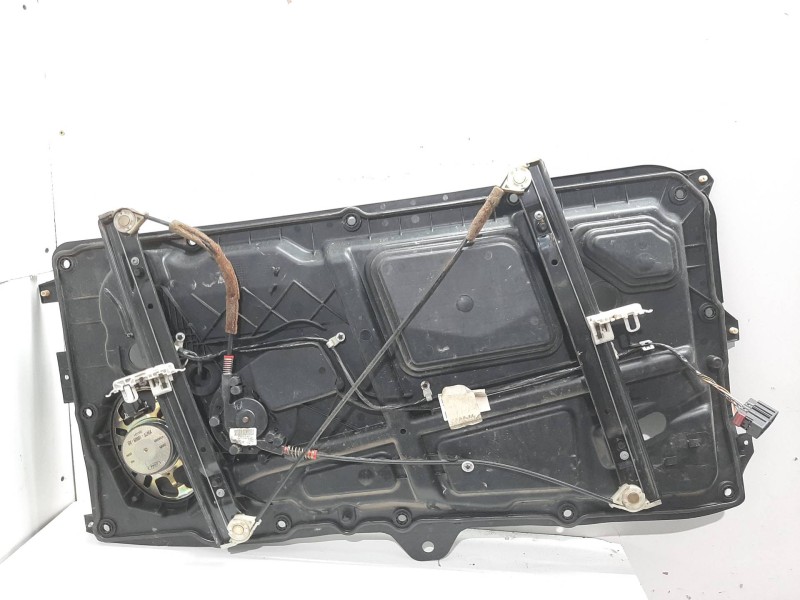 Recambio de elevalunas delantero derecho para ford fiesta (cbk) ambiente referencia OEM IAM 1567725  