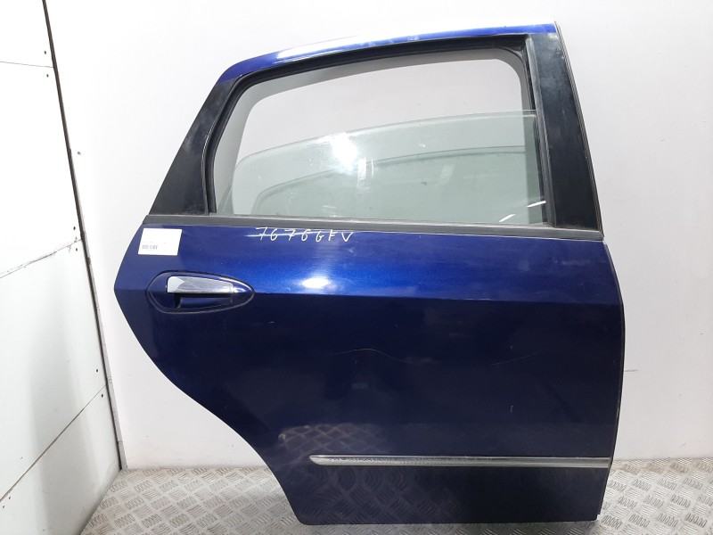 Recambio de puerta trasera derecha para fiat linea (110) dynamic referencia OEM IAM 0052063504 AZUL 