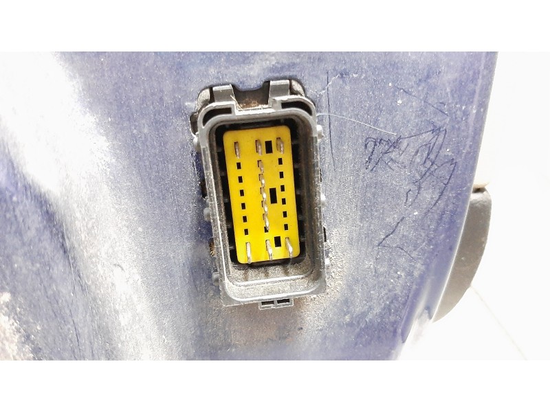 Recambio de puerta trasera derecha para fiat linea (110) dynamic referencia OEM IAM 0052063504 AZUL 