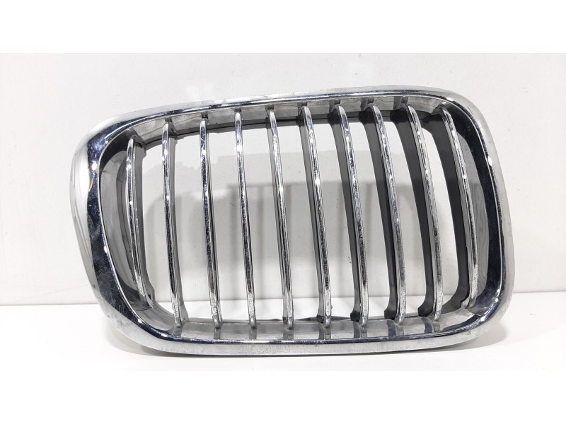 Recambio de rejilla delantera para bmw serie 3 berlina (e46) 328i referencia OEM IAM   