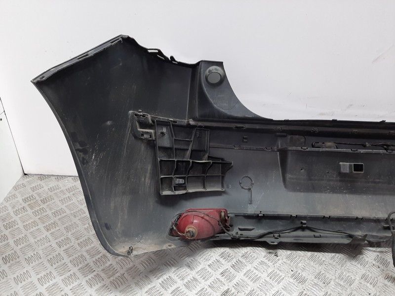 Recambio de paragolpes trasero para citroën c4 berlina sx referencia OEM IAM 7013W0  