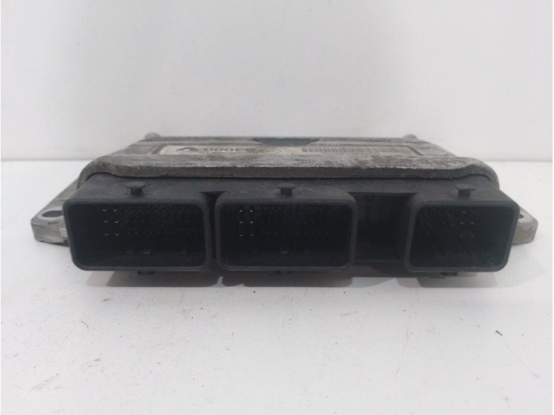 Recambio de centralita motor uce para renault megane ii familiar authentique referencia OEM IAM 215854212A  