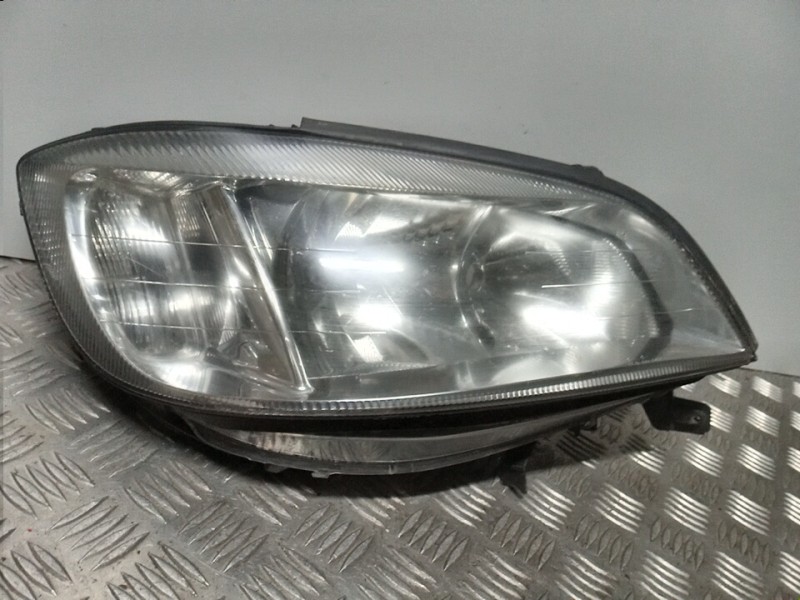 Recambio de faro derecho para opel zafira a elegance referencia OEM IAM 09118792  