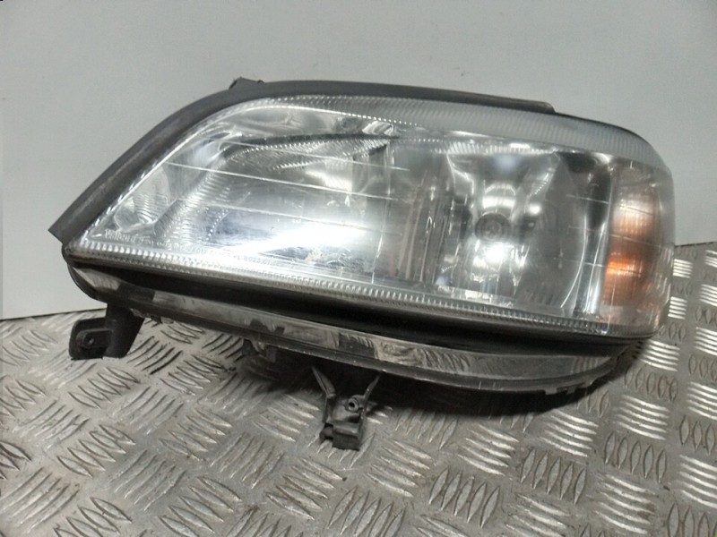 Recambio de faro izquierdo para opel zafira a elegance referencia OEM IAM 09118791  