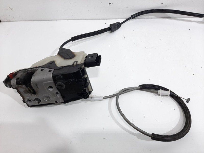 Recambio de cerradura puerta trasera izquierda para citroën c4 berlina cool referencia OEM IAM 9685351980 6 PINES 