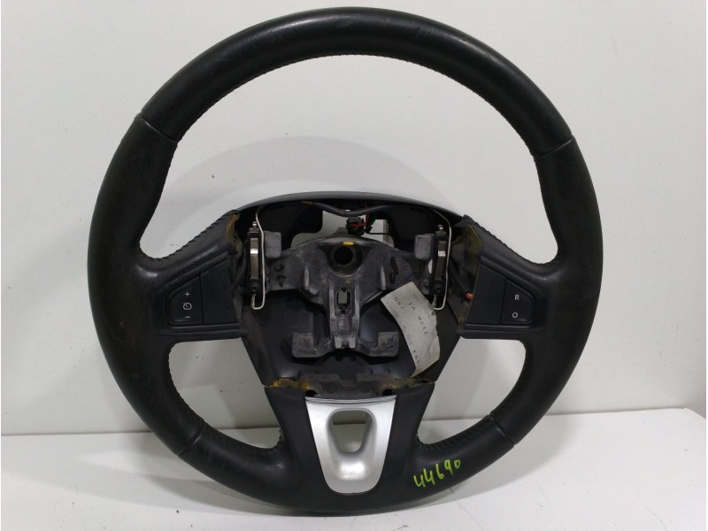 Recambio de volante para renault scenic iii grand dynamique referencia OEM IAM 484306712R  