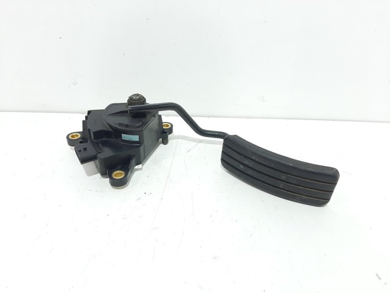 Recambio de pedal acelerador para renault clio iii pack dynamique referencia OEM IAM 8200297342  