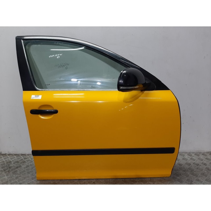 Recambio de puerta delantera derecha para skoda octavia berlina (1z3) ambition referencia OEM IAM 1Z0831056 AMARILLO 