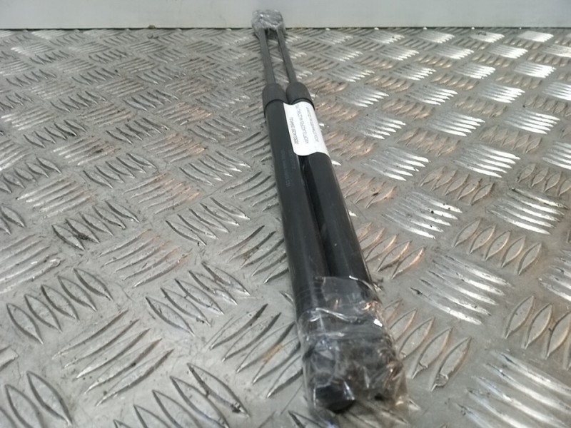 Recambio de amortiguadores maletero / porton para skoda octavia berlina (1z3) collection referencia OEM IAM 1Z5827550  