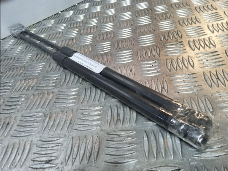 Recambio de amortiguadores maletero / porton para skoda octavia berlina (1z3) collection referencia OEM IAM 1Z5827550  